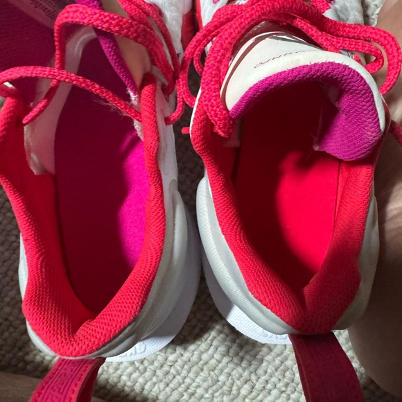 Giannis Immortality Rose Women’s Shoes Size 6.5 - Picture 4 of 7